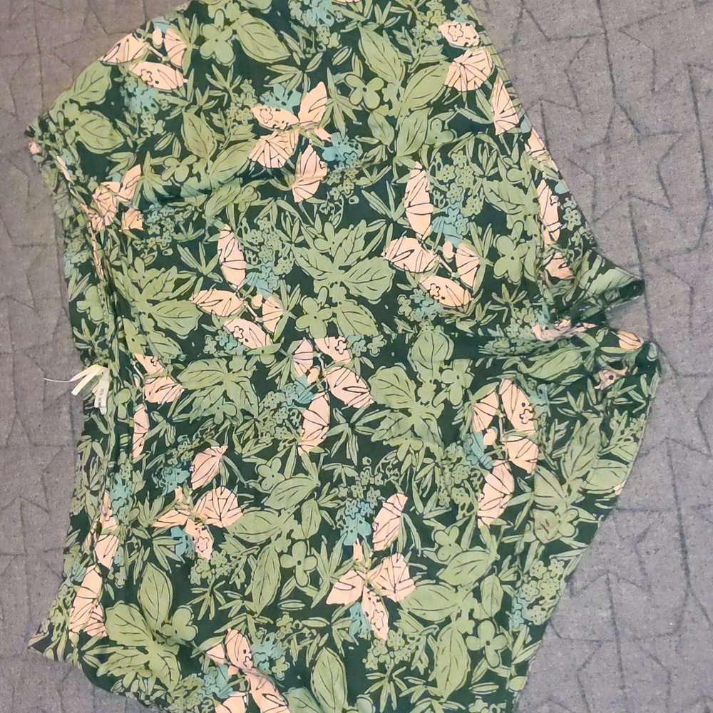 Plants & Flowers side tie shorts